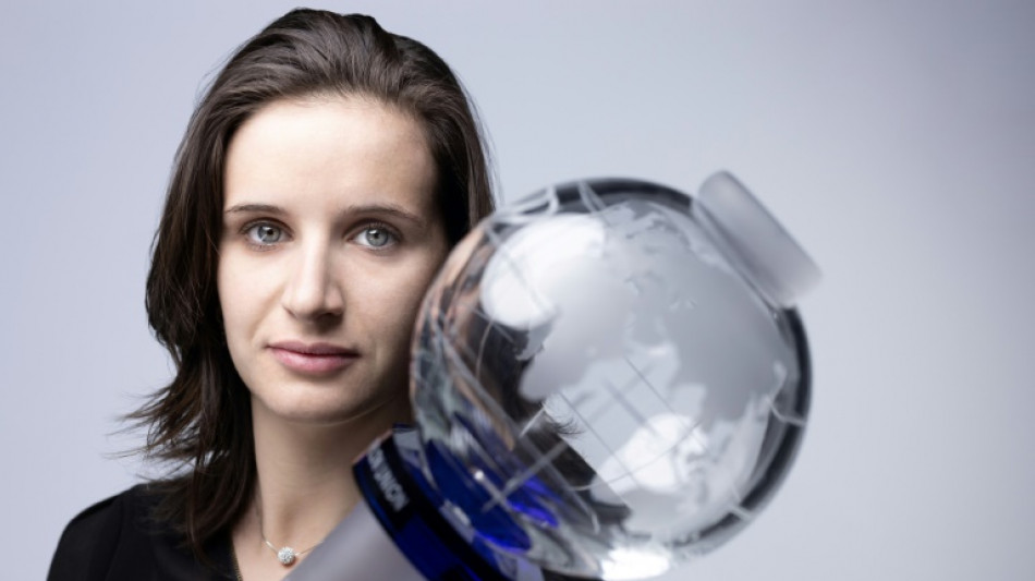 Biathlon: "Le globe est arriv&eacute; plus t&ocirc;t que pr&eacute;vu", raconte Julia Simon