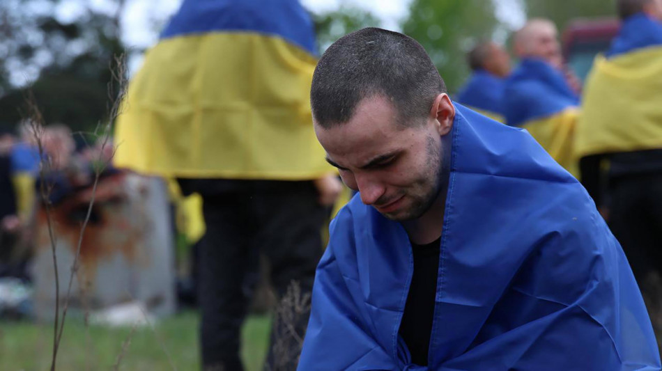 Kiev nega accuse Cremlino, 'gioca sporco sui prigionieri'