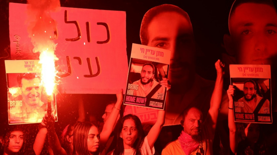 Milhares de pessoas pedem em Tel Aviv liberta&ccedil;&atilde;o de ref&eacute;ns em Gaza