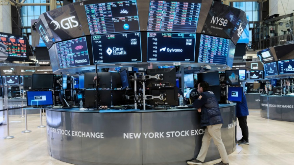 Wall Street r&eacute;siste et finit dans le vert malgr&eacute; la hausse des taux obligataires