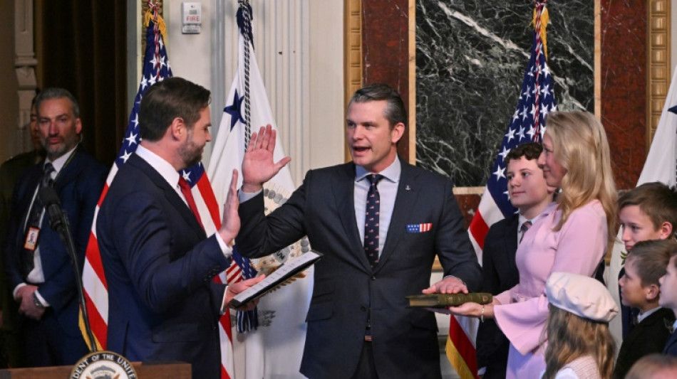 Hegseth jura como secretario de Defensa de EEUU tras re&ntilde;ida confirmaci&oacute;n en el Senado