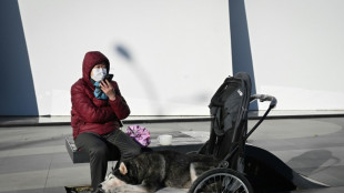 Usuarios de la red social china Weibo reciben advertencias contra el "pesimismo" econ&oacute;mico