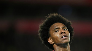 Fulham hit Leicester for five to dent survival hopes