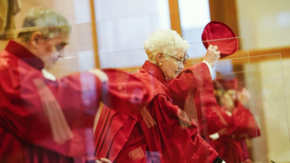 Karlsruhe: Staatliche Zusch&uuml;sse f&uuml;r parteinahe Stiftungen m&uuml;ssen gesetzlich geregelt werden