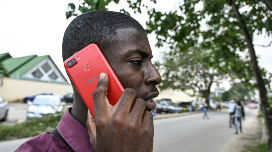 C&ocirc;te d'Ivoire: un "Superphone" &agrave; commande vocale en langues africaines pour analphab&egrave;tes 