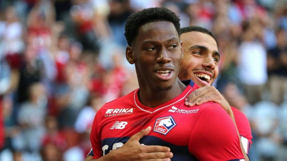 Foot: la Ligue 1 d&eacute;marre fort, Lille impressionne