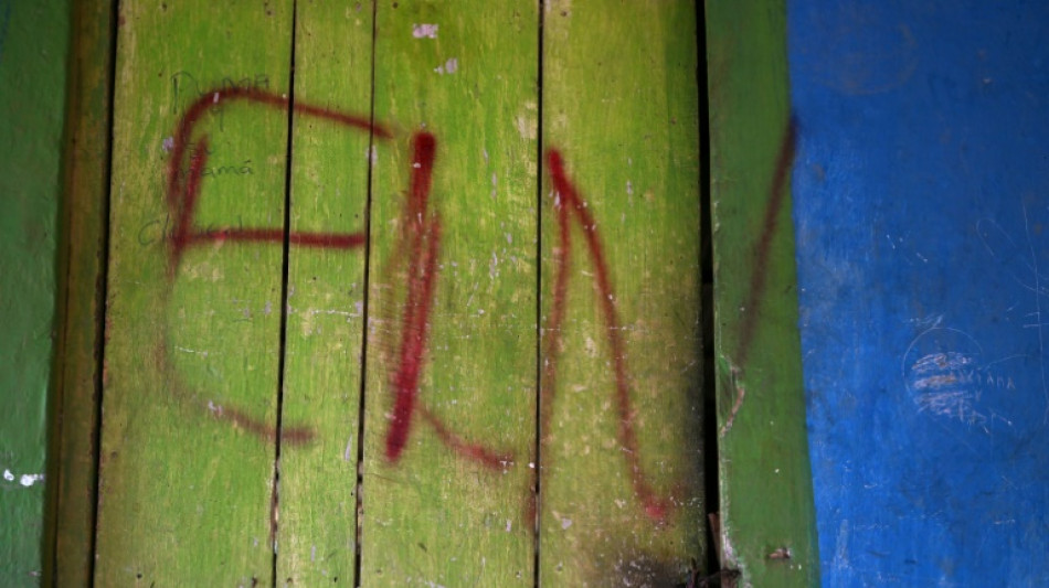 Guerrilla del ELN congela di&aacute;logos de paz con gobierno de Colombia