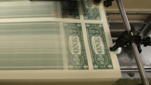 Bolsas prosseguem em queda ap&oacute;s an&uacute;ncio de tarifas de Trump