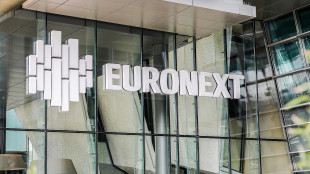 Borsa: l'Europa chiude poco mossa, Francoforte +0,24%