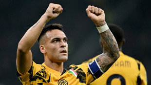 Inter vence Venezia e encosta no l&iacute;der Napoli, que perde para Atalanta