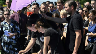 Cidade no oeste da Ucr&acirc;nia chora a morte de uma crian&ccedil;a em bombardeio
