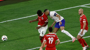Euro-2024: La France r&eacute;ussit ses d&eacute;buts mais perd Kylian Mbapp&eacute; 