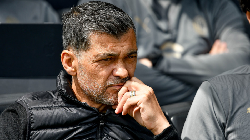 Calcio: Conceicao, "dovevamo chiudere prima la gara"