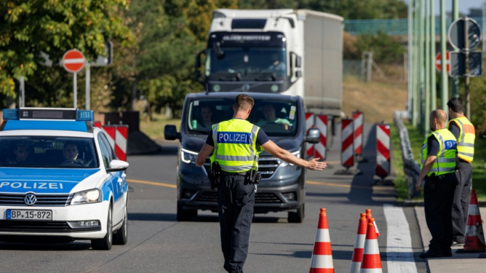 Innenausschuss befasst sich mit &Auml;nderungen am Sicherheitspaket