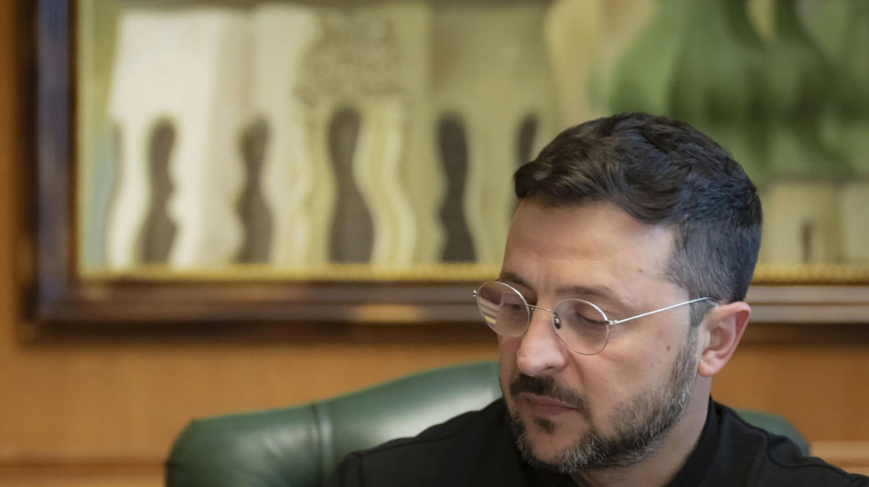 Zelensky, 'pi&ugrave; sanzioni a Mosca, costringerla alla pace'