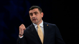Roumanie: le nationaliste Simion ferme ses comptes TikTok et Facebook avant le second tour