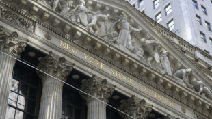 Wall Street abre a la baja, preocupada por una posible recesi&oacute;n
