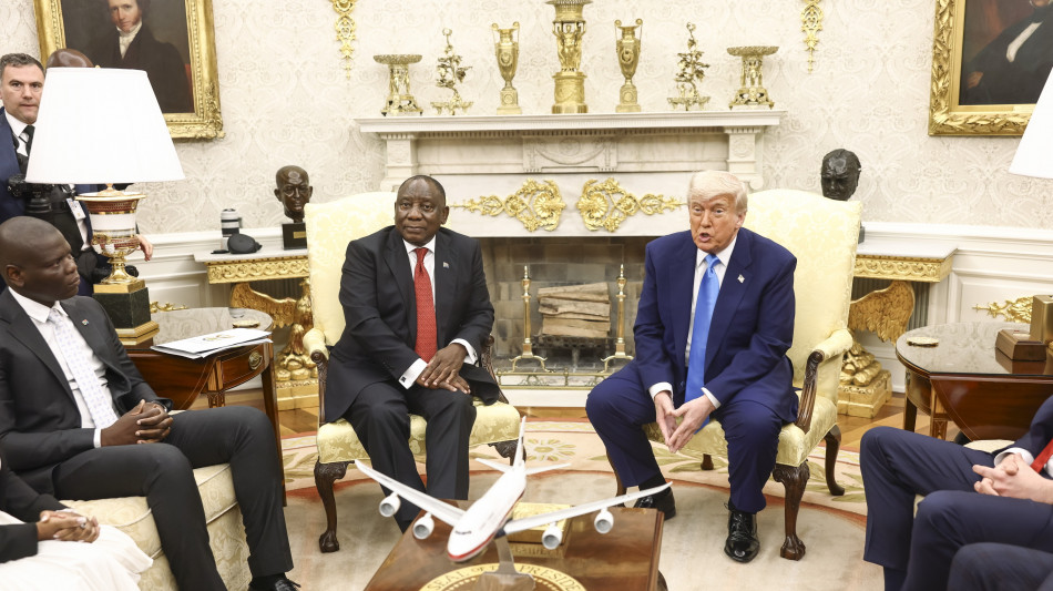 Trump a Ramaphosa, togliete terre ai bianchi e li uccidete