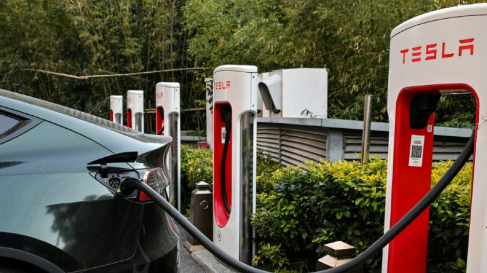 Tesla d&eacute;ploie des fonctions de conduite autonome avanc&eacute;es en Chine