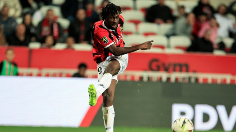 Ligue 1: Nice d&eacute;roule contre un faible Lorient et retrouve le sourire