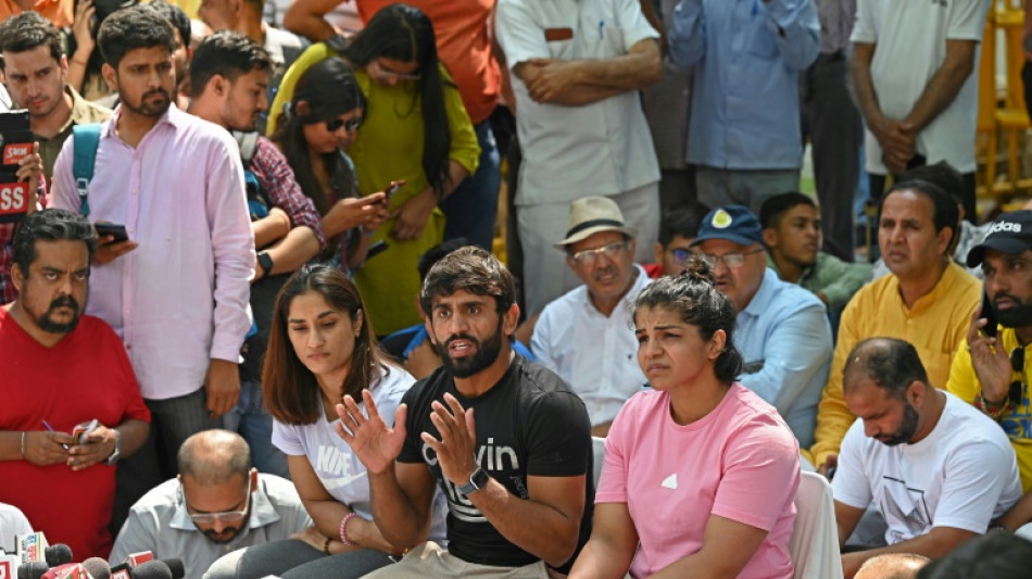Farmers break down barricades to join protesting Indian wrestlers