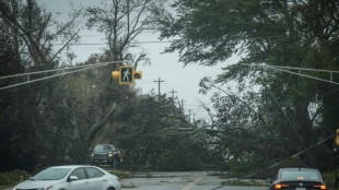 L'ouragan Fiona frappe l'est du Canada: courant coup&eacute;, toitures arrach&eacute;es, une disparue