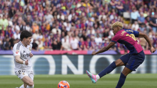 Calcio: 4-3 al Real, il Barcellona trionfa nel Clasico