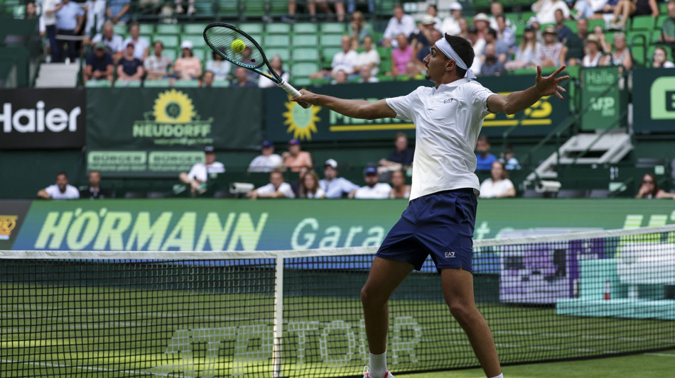 Tennis: Halle, Zverev batte Sonego ed &eacute; nei quarti