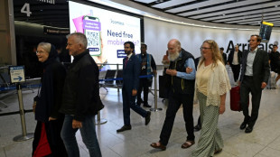 Afghanistan: le couple de Britanniques &acirc;g&eacute;s lib&eacute;r&eacute; par les talibans arriv&eacute; &agrave; Londres