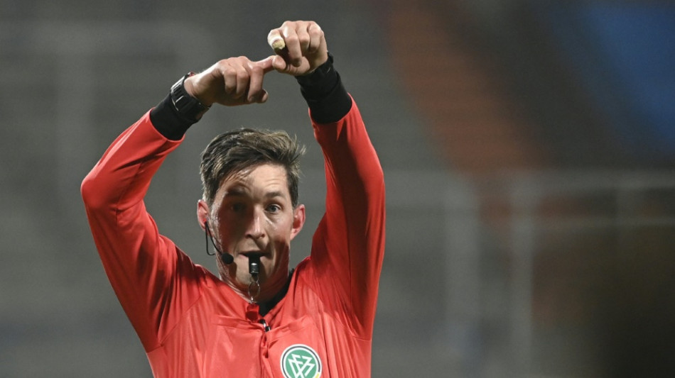 J&ouml;llenbeck rechtfertigt Elfmeterpfiff - Svensson tobt 