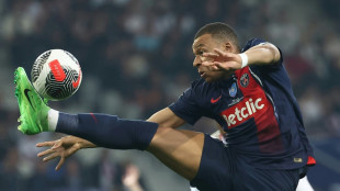 Coupe de France: Mbapp&eacute; ach&egrave;ve sa saga parisienne par un match moyen