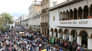 Multitudinaria marcha antiminer&iacute;a en Ecuador pese al estado de excepci&oacute;n