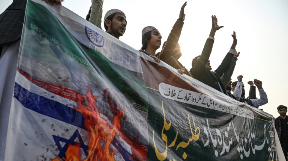 Bombardeios entre Ir&atilde; e Paquist&atilde;o agravam tens&otilde;es em uma regi&atilde;o desestabilizada