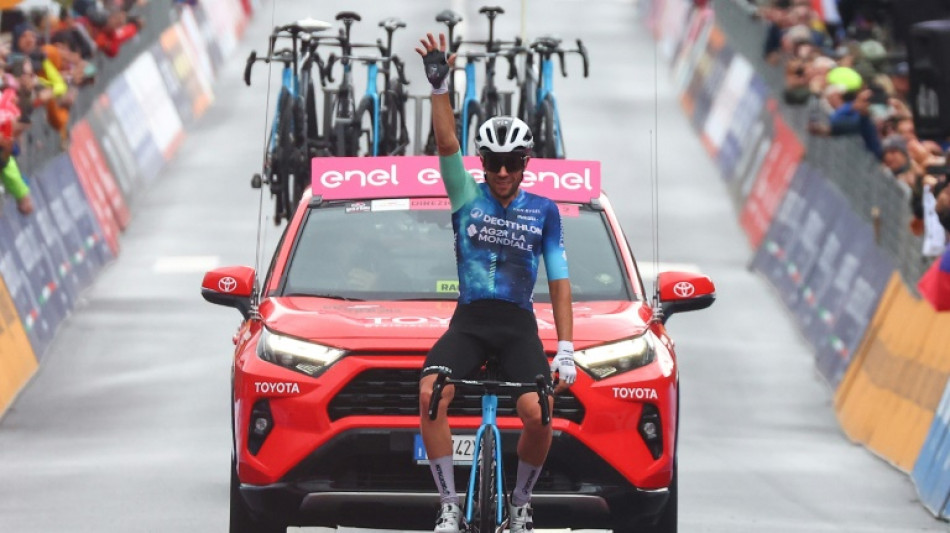 Tour d'Italie: Vendrame et la ph&eacute;nom&eacute;nale dynamique de D&eacute;cathlon-AG2R
