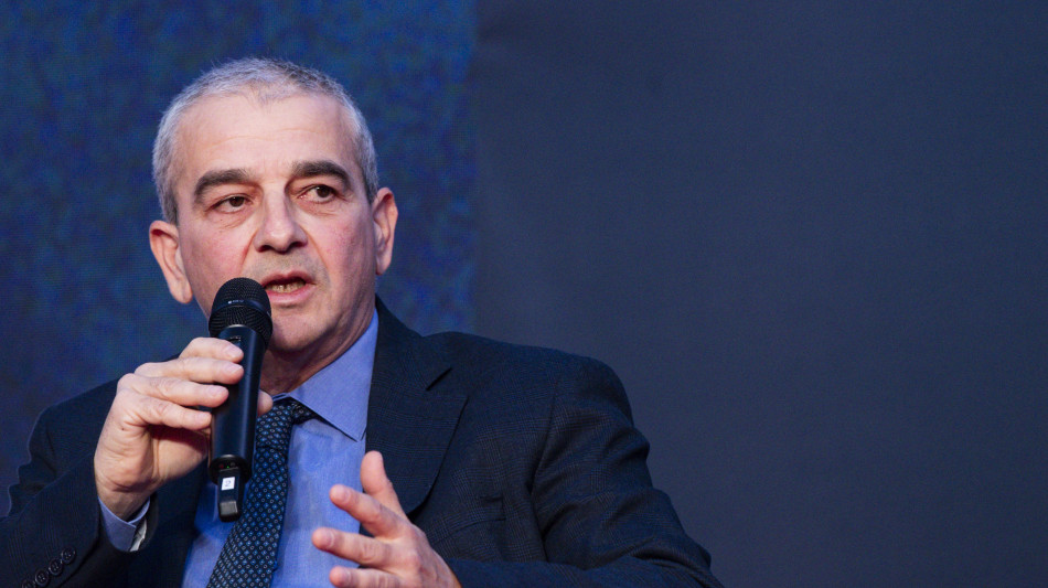 Fazzolari, 'invio di truppe? Bene se Macron ci ha ripensato'