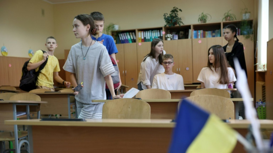 A Kiev, la fin d'une &eacute;puisante ann&eacute;e scolaire, entre alertes et bombardements