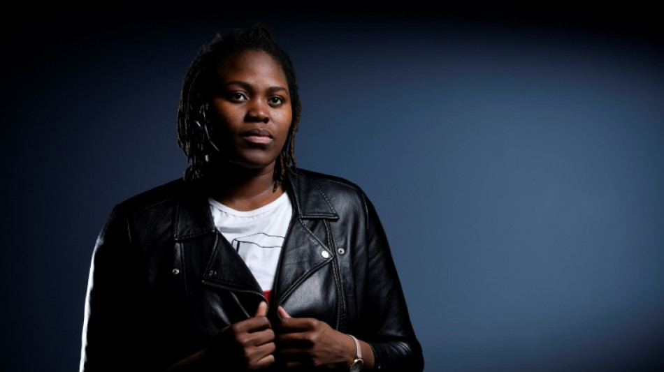 Basket: "Baby Shaq" Yacoubou, ses b&eacute;b&eacute;s et la balle orange