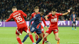 Ligue 1: quatri&egrave;me victoire pour Paris, leader devant l'OM 