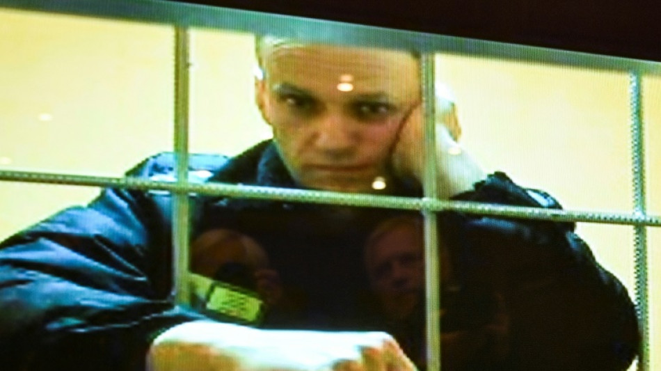 Nawalny muss im Gef&auml;ngnis stundenlang unter Portr&auml;t von Putin sitzen