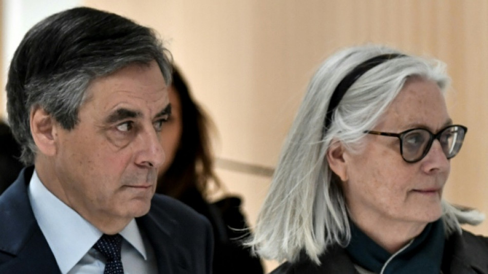 Dans l'affaire des emplois fictifs, Fran&ccedil;ois Fillon condamn&eacute; en appel &agrave; un an de prison ferme