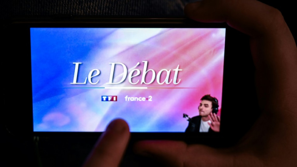 D&eacute;bat Le Pen-Macron, pire audience historique: t&eacute;moin d'un d&eacute;samour pour la politique &agrave; la t&eacute;l&eacute; ?