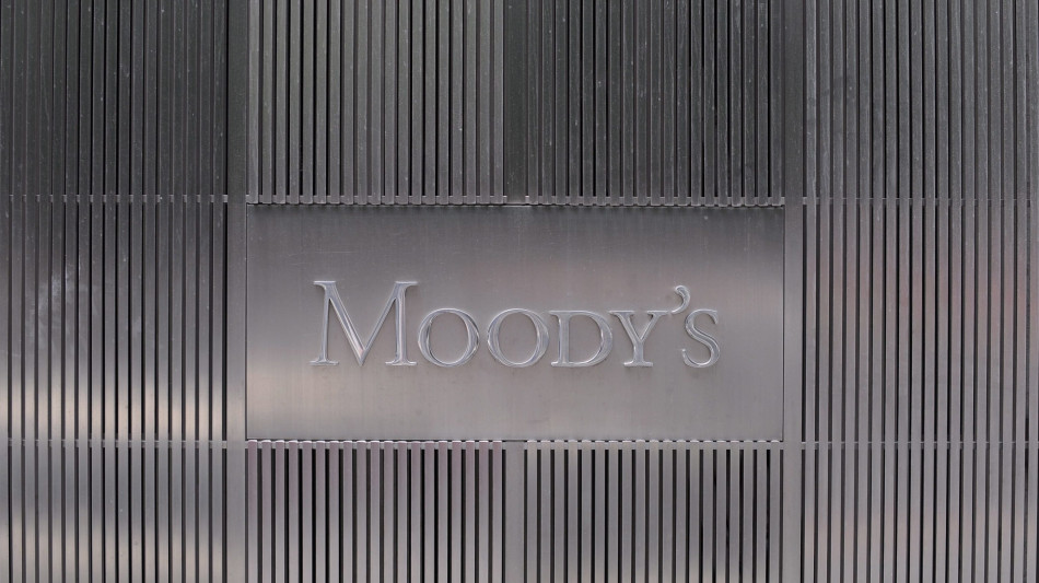 Borsa: Asia in calo col rating Usa, gi&ugrave; i future su Wall Street