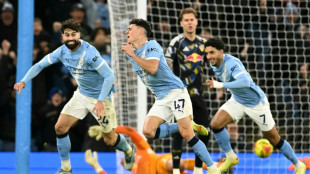 City vence Leeds (3-2) com gol de Foden nos acréscimos e é vice-líder do Inglês