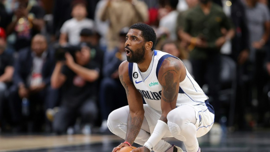 Mavericks playoff hopes fading after Hawks win thriller