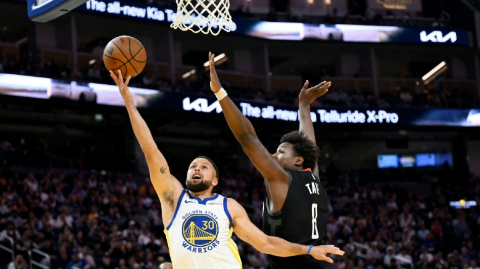 Rockets down Warriors in Curry return, Flagg carries Mavs past Lakers