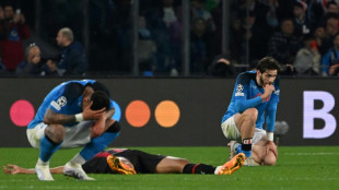 Napoli look for boost at buoyed Juve after Champions League exit