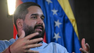 Venezuela avan&ccedil;ar&aacute; 'com san&ccedil;&otilde;es ou sem san&ccedil;&otilde;es', diz filho de Maduro