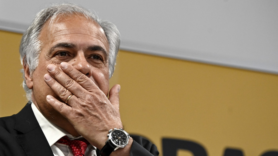 Roberto Salis: 'C'&egrave; tanta emozione, ora io esco di scena'