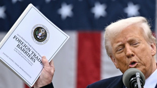 Parceiros comerciais dos EUA pedem di&aacute;logo ap&oacute;s ofensiva protecionista de Trump