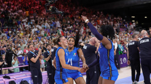 Ascolti tv, con le azzurre d'oro del volley Rai2 vola al 40%